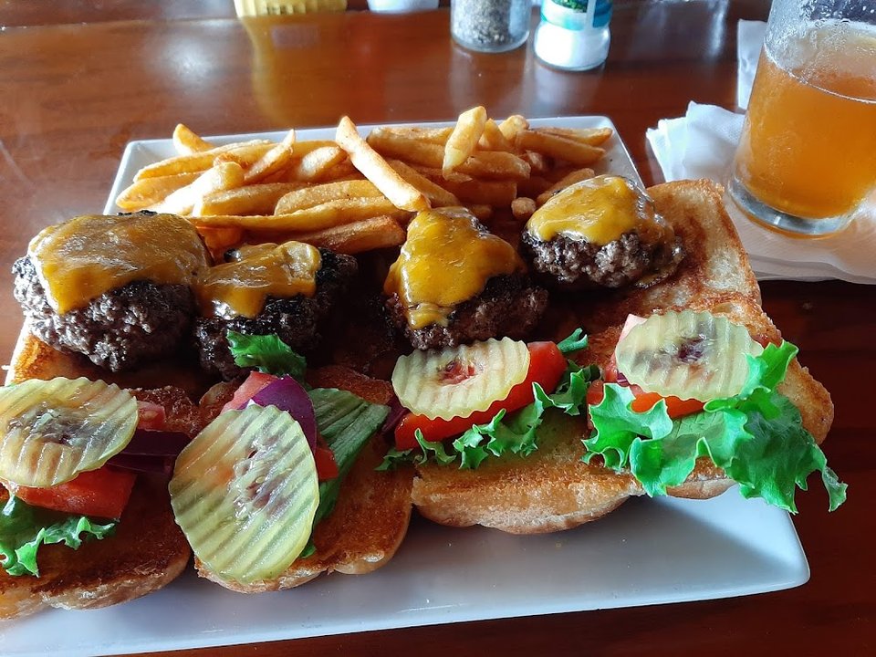 Lagoon Burger Aka Juicy Lucy